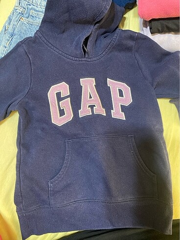 Gap sweat 6-7 yaş