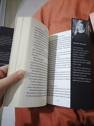 Beden Tatlı Şeytan Roman Üçlemesi