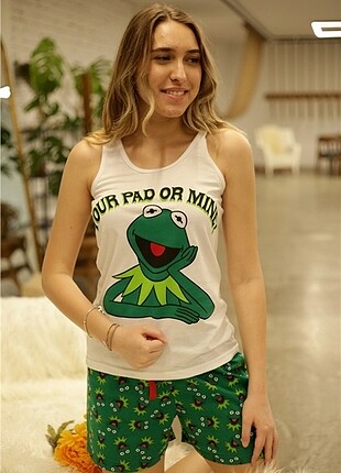 Diğer Kurbağa Kermit desenli pijama takımı 