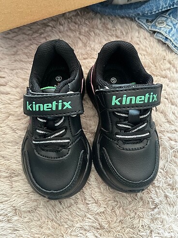 Kinetix spor ayakkabı