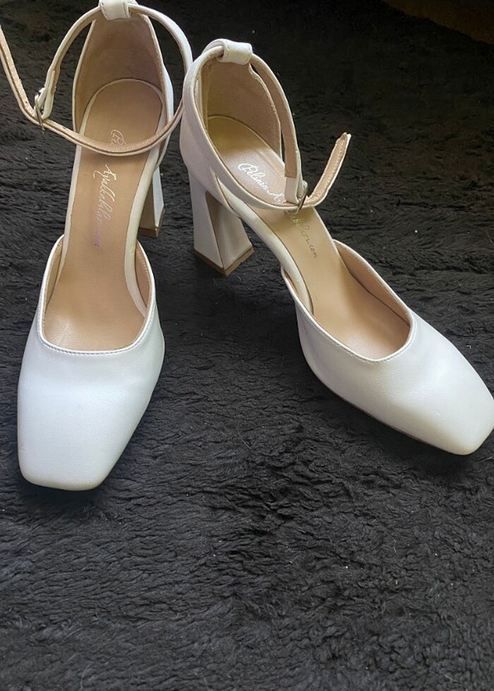 40 numara beyaz ayakkabı - Görsel 3