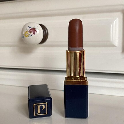 Pastel lipstick clasic