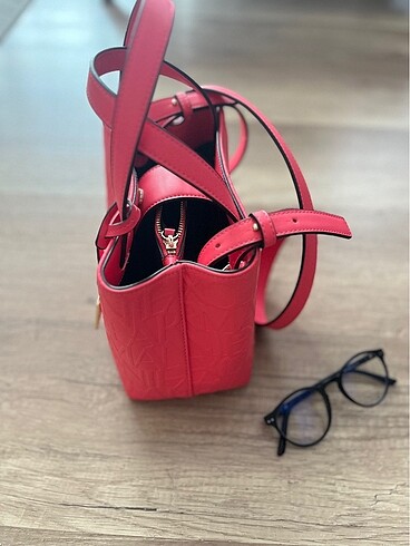 Beden Armani exchange çanta