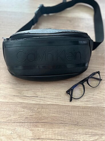 Calvin Klein Bel çantası