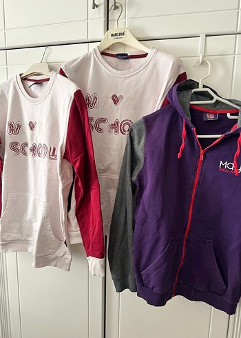 m Beden Mor Renkli Fermuarlı Kadın Sweatshirt