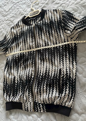 Kadın Siyah Zebra Desenli Fermuarlı Ceket - Görsel 3