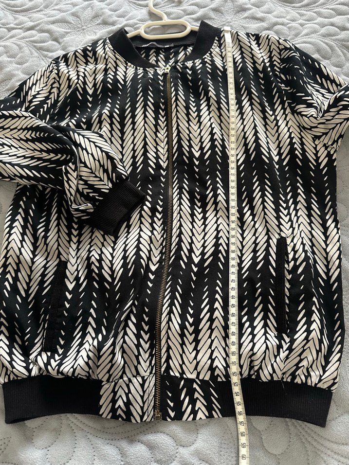 Kadın Siyah Zebra Desenli Fermuarlı Ceket - Görsel 4