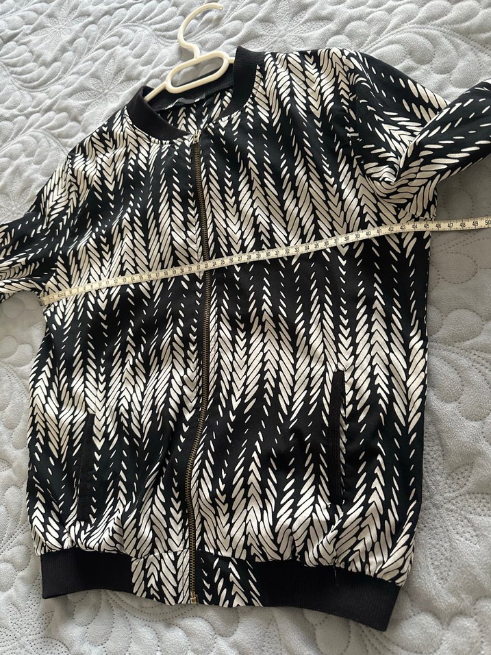 Kadın Siyah Zebra Desenli Fermuarlı Ceket - Görsel 3