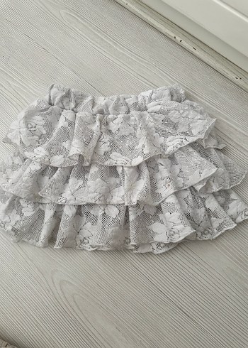 Volanlı Beyaz Mini Dantel Etek