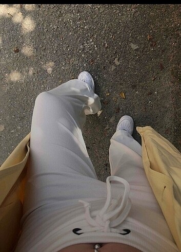 m Beden Beyaz triko bol paça pantolon 