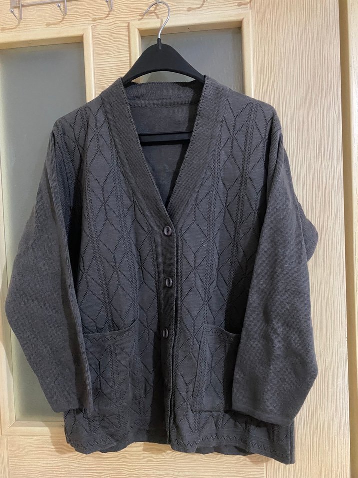 Gri V Yaka Örgü Kadın Hırka - Görsel 3