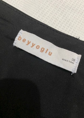 Siyah V Yakalı İnce Askılı Kadın Bluz - Görsel 3