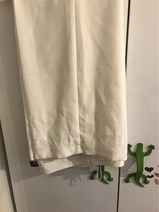 Kırık Beyaz Kumaş Pantolon