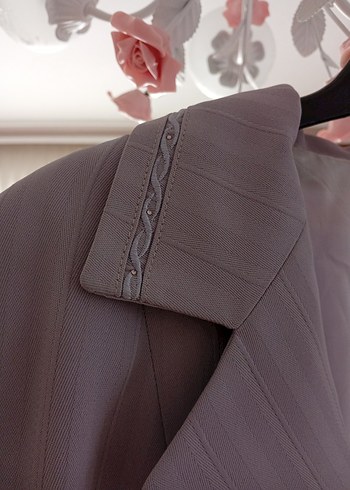 Düğmeli Uzun Mor Kadın pardesü - Görsel 7