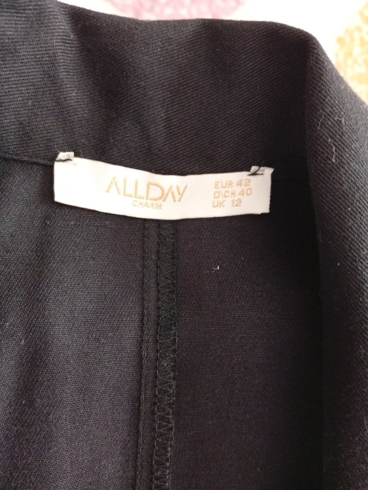 Kadın Siyah Uzun Keten Trençkot - Görsel 4