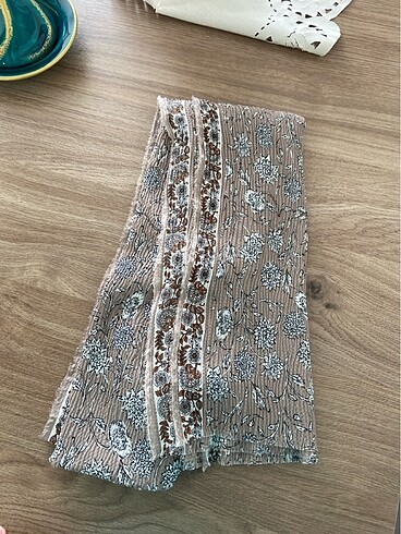 Freshscarfs desenli bürümcük şal