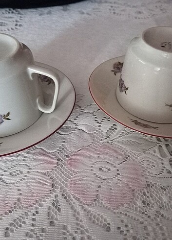 Çay ve Nescafe Fincanı 