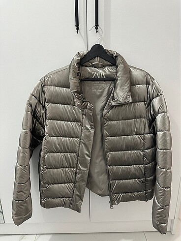 Zara mont