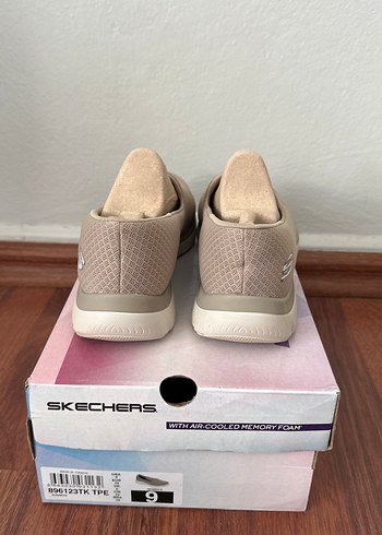 Skechers Bej Kadın Dolgu Topuklu Spor Skechers Ayakkabı
