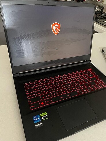 MSI GF63 Thin 11UC