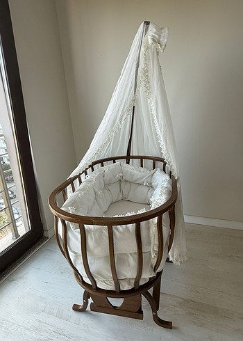  Beden Babycom Ceviz Ahşap Sepet Beşik Beyaz Tül