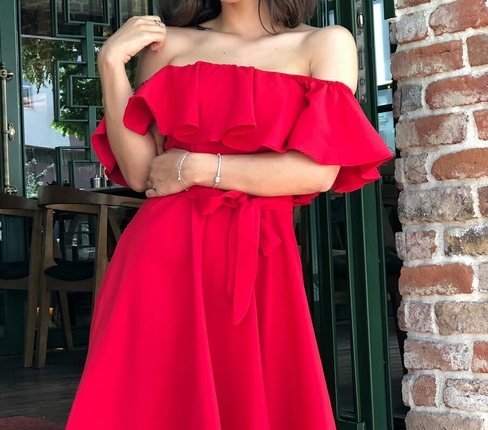 l Beden Kırmızı elbise 