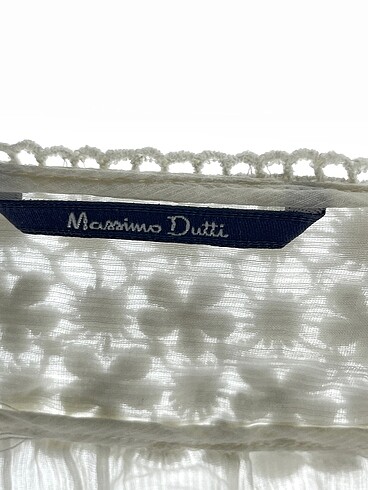 38 Beden beyaz Renk Massimo Dutti Bluz %70 İndirimli.