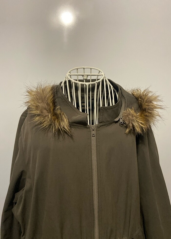 Nihan marka içi kürklü trençkot - Görsel 3