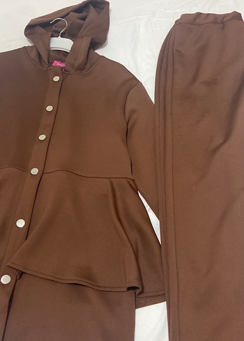 Düğmeli Kapüşonlu Uzun Kahverengi ikili takım - Görsel 6