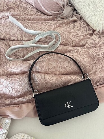 Calvin Klein çanta