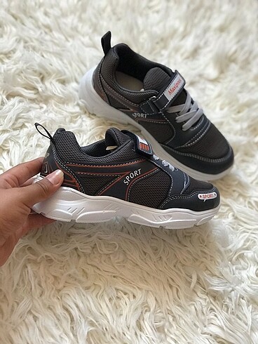 Çocuk spor ayakkabı