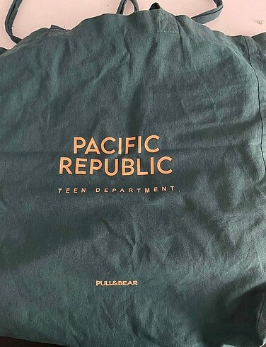 PACIFIC REPUBLIC - pull and bear tote bag