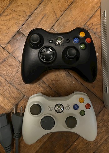 Xbox 360 Arcade Oyun Konsolu - Görsel 3