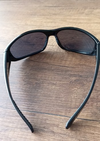 Siyah Güneş Gözlüğü - Görsel 3