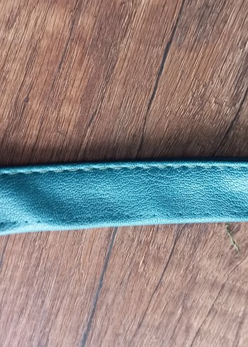 Kemer Detaylı Koyu Yeşil Deri Kadın Çanta - Görsel 5