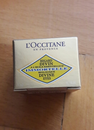 loccitane divine eyes