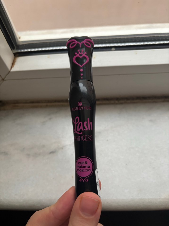 essence lash princess Maskara - Görsel 2