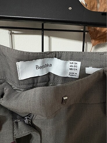xs Beden gri Renk Bershka pantolon