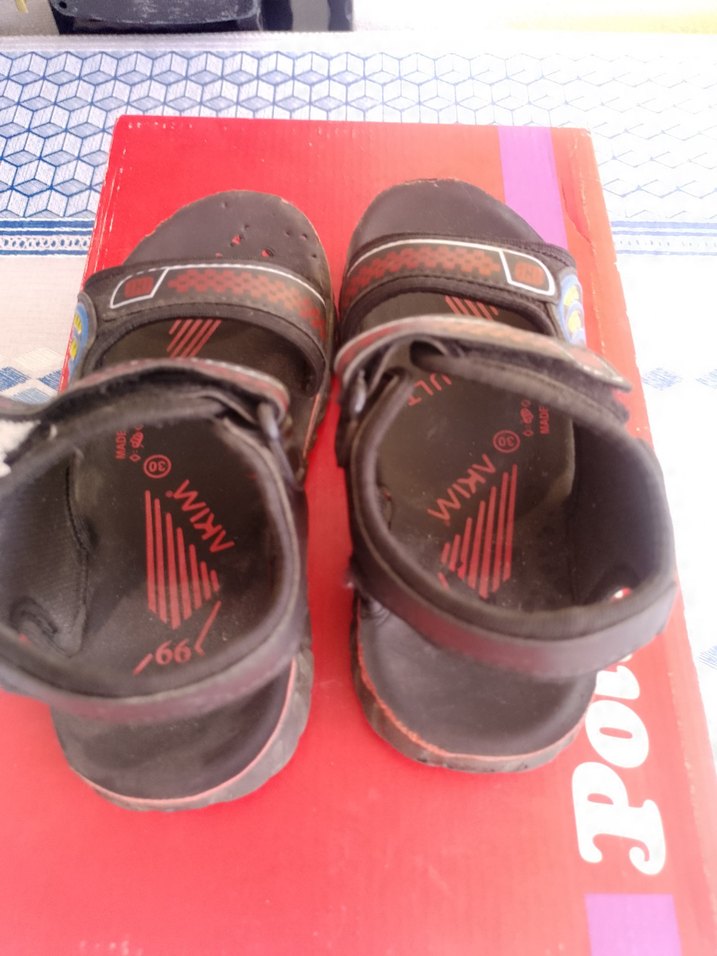 Kırmızı Baskılı Erkek Çocuk Sandalet - Görsel 3