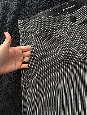 42 Beden Orjinal Emporio Armani 42 beden kumaş pantolon