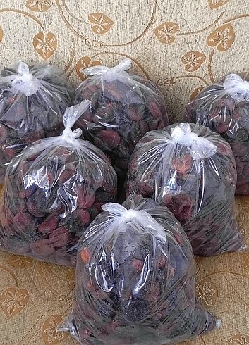 Gün kurusu kayısı