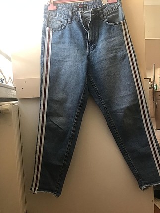 mom jean