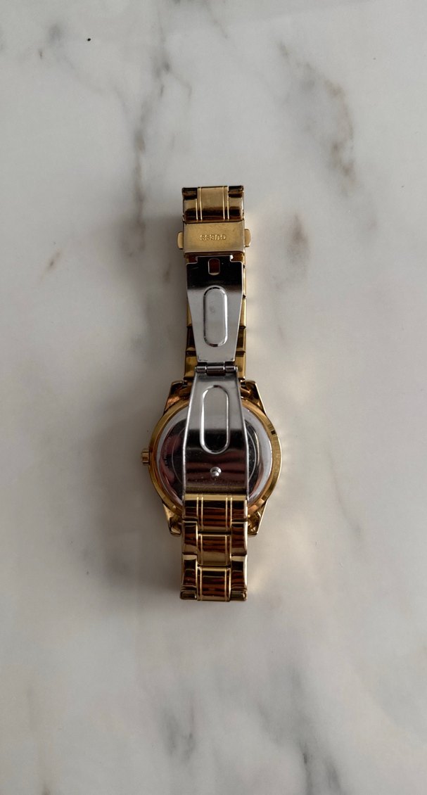 Altın Renkli Kadın Kol Saati - Görsel 3