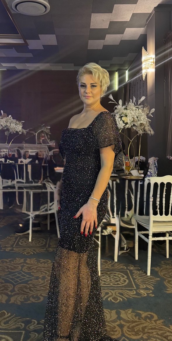 Parlak Desenli Siyah Uzun Abiye Elbise - Görsel 2