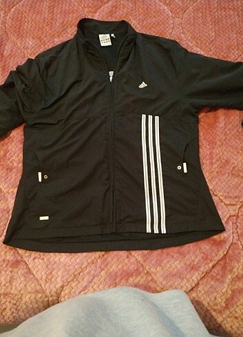 Adidas esortman üstü 