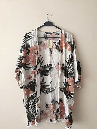 Çiçekli kimono