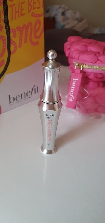 Benefit cosmetics 