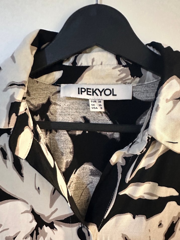 Beyaz Siyah Çiçek Desenli Uzun Elbise - Görsel 2