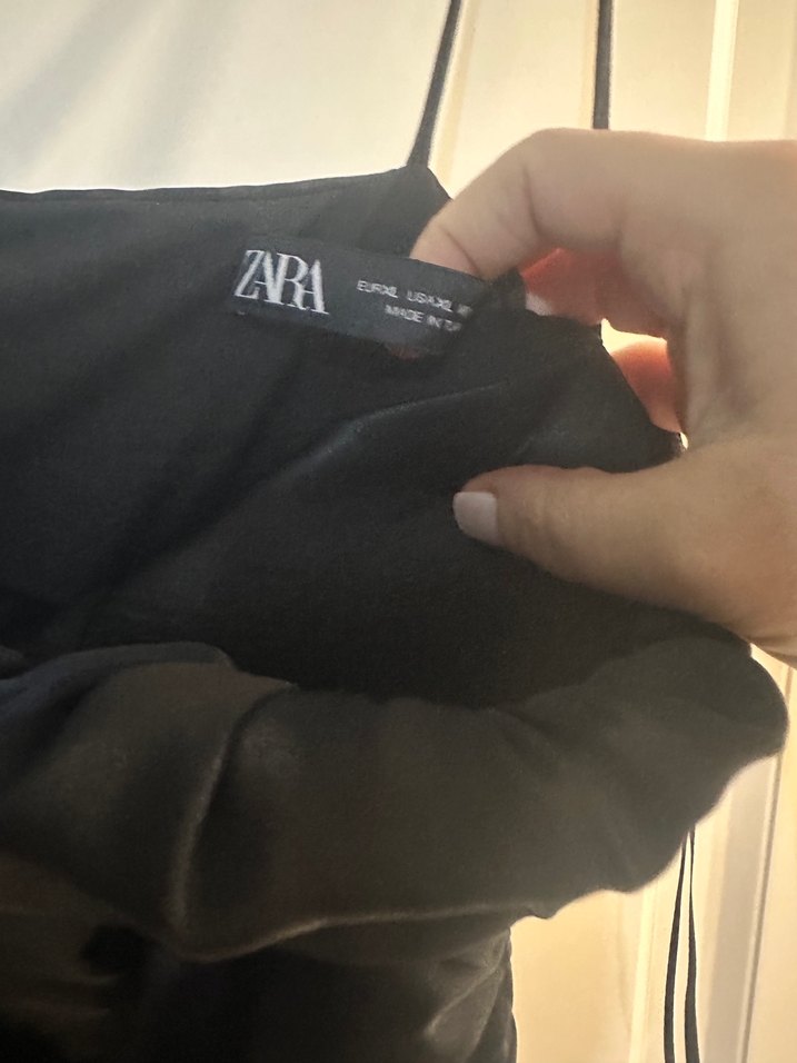 Siyah Drapeli İnce Askılı Mini Elbise - Görsel 3