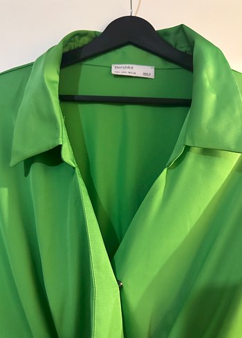 Parlak Yeşil Saten - Görsel 2